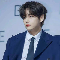 Kim Taehyung- Hắn