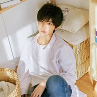 Lý Thiên Trạch(anh hai cậu)