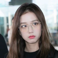 KIM JISOO