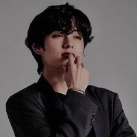 KIM TAEHYUNG ( HẮN )