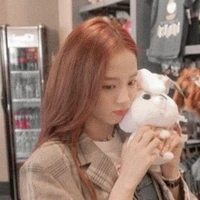 KIM JISOO ( SÚ )