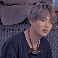 MIN YOONGI ( ANH )