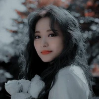 CHOI TZUYU ( QUẢN GIA KIM GIA )