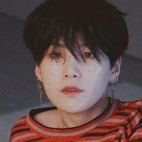 Min Yoongi - Hắn