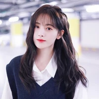 Cúc Tịnh Y(chị hai cậu)