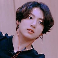 JungKook (Kookie)