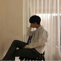 Bạch Hình Niên_Louis