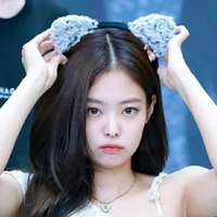 KIM JENNIE