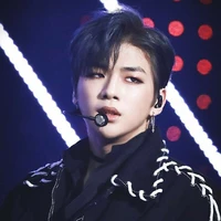 KANG DANIEL