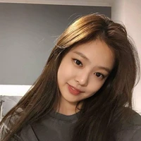 KIM JENNIE