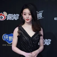 Lệ Dĩnh ( mẹ Tiêu Chiến, Trịnh Sảng)