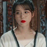 IU