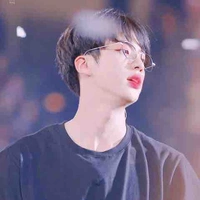 Kim Seokjin(mẹ cô)
