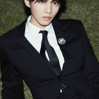 Vương Tuấn Khải(cậu Y/N)