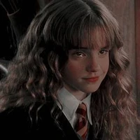 Hermione📚