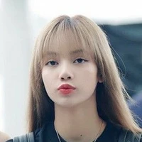 Lalisa Manoban (Cô)