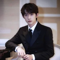 Dịch Dương Thiên Tỉ