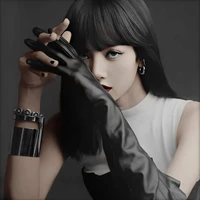 Lisa=(Phu Quân của Rosé)