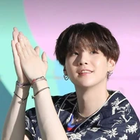 Yoongi_bạn thân Jungkook