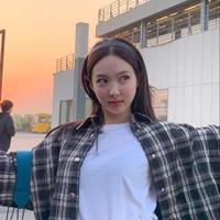 Nayeon_chj gái Taehyung