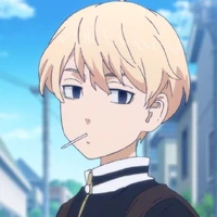 Mikey ( hồi nhỏ )