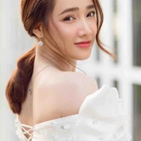 Nhã Phương(mẹ cậu)