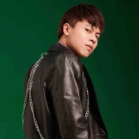 Minh Phúc(bạn thân anh)