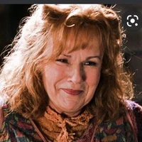 Bà Weasley