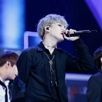 YoonGi-(oppa nàng)