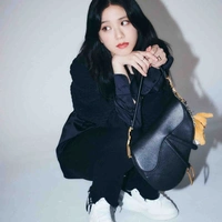 Kim Jisoo 