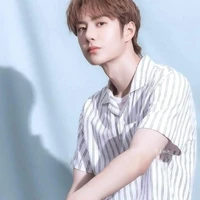 Vương Nhất Bác.