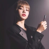 Lalisa Manoban (Cô)