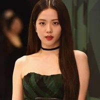 JISOO/ mẹ SG
