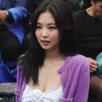 Kim Jennie- Dì Út Y
