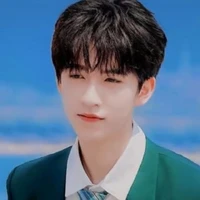 HẠ TUẤN LÂM