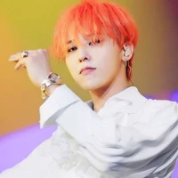 G-Dragon ( ba Lisa )