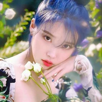 IU Manoban ( dì Lisa )