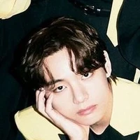 V(Taehyung)