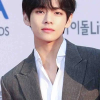 Kim Taehyung_Hắn