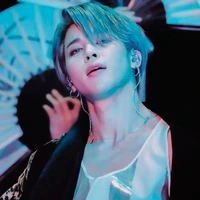 Park Jimin/Hắn/Bạn thân cô