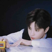 Vương Nhất Bác 
