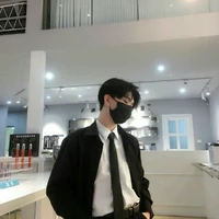 Mạc Thần Quang ( anh trai nu9)
