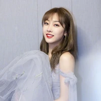 Tuyên Lộ ( chị họ TC)