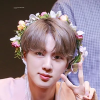 Kim seokjin –  mama Taehuyng
