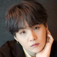 Min Yoongi [Hắn]