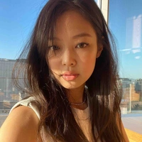 Kim Jennie (Jang Seol Eun)