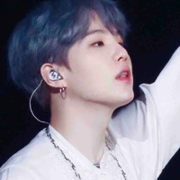 Min Yoongi (Suga)