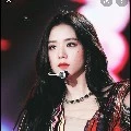 Jung Jisoo : chị của Hoseok