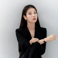 Lee Ji-eun (IU)