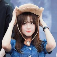 KIM JISOO